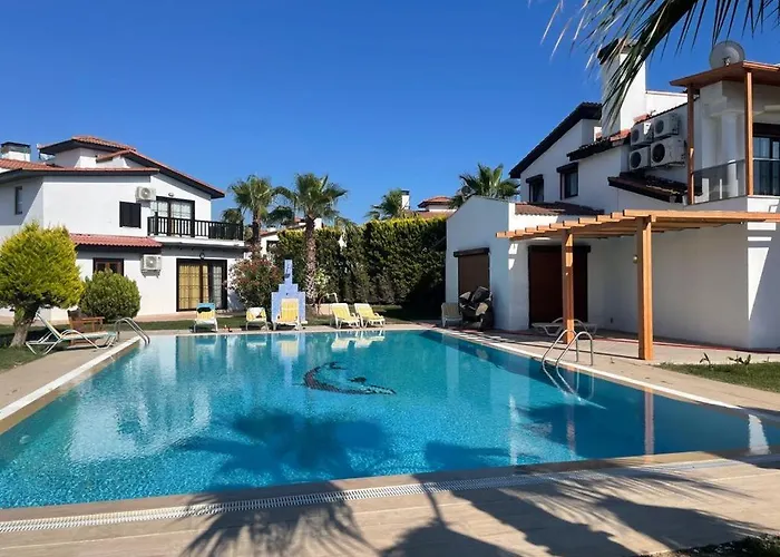 Fun&Sun Luxury River Villa With Amazing Landscape